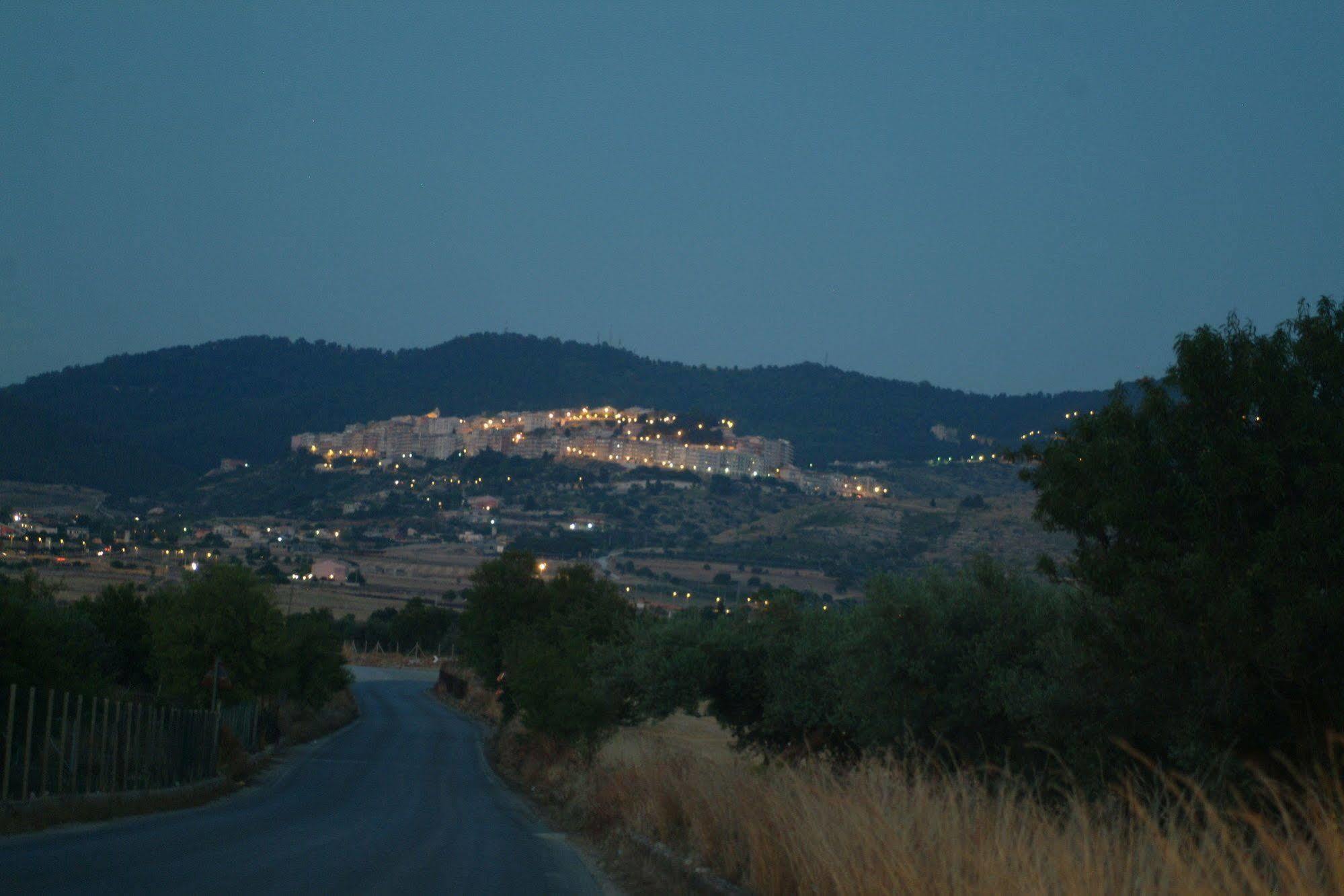 Terre Iblee Resort Chiaramonte Gulfi Dış mekan fotoğraf